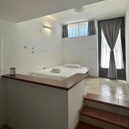 Hosta Apartment