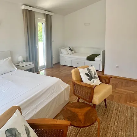 דירה Hosta חוואר